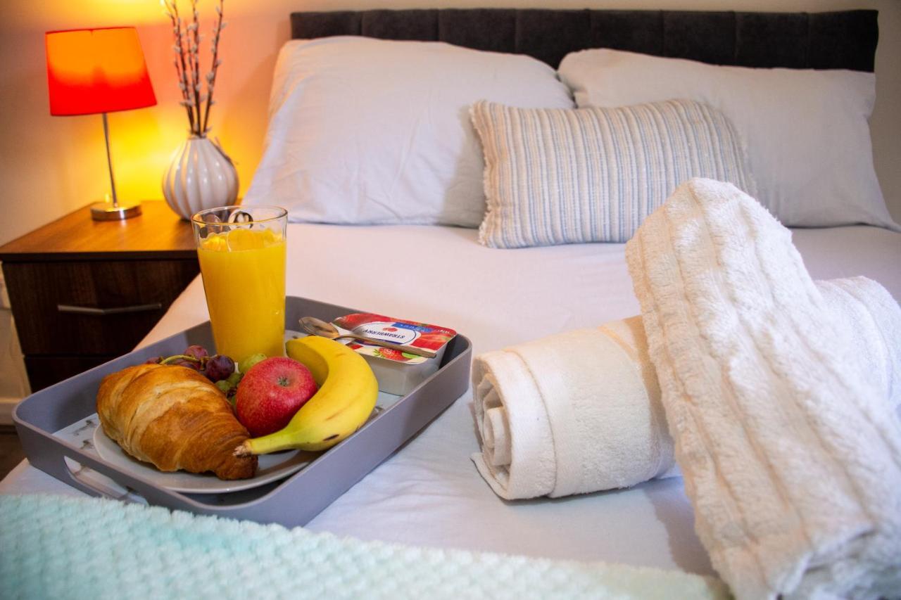 Royale Green View House- Free Parking, Wifi, Perfect For Contractors And Holiday Northampton Dış mekan fotoğraf