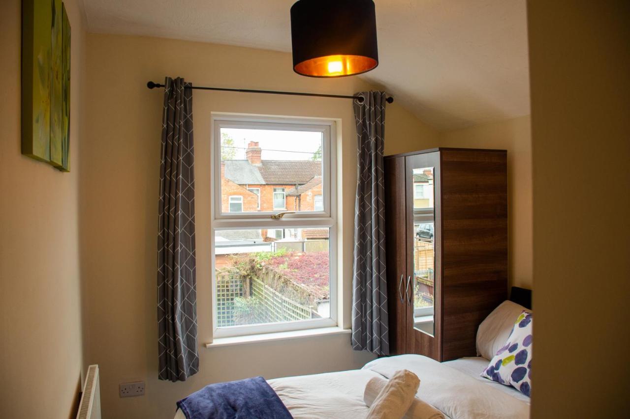 Royale Green View House- Free Parking, Wifi, Perfect For Contractors And Holiday Northampton Dış mekan fotoğraf